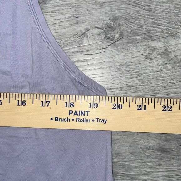 LULULEMON Muscle Tank Women’s 12 ? Asymmetrical Hem Side Tie Top Purple Workout - Picture 3 of 6